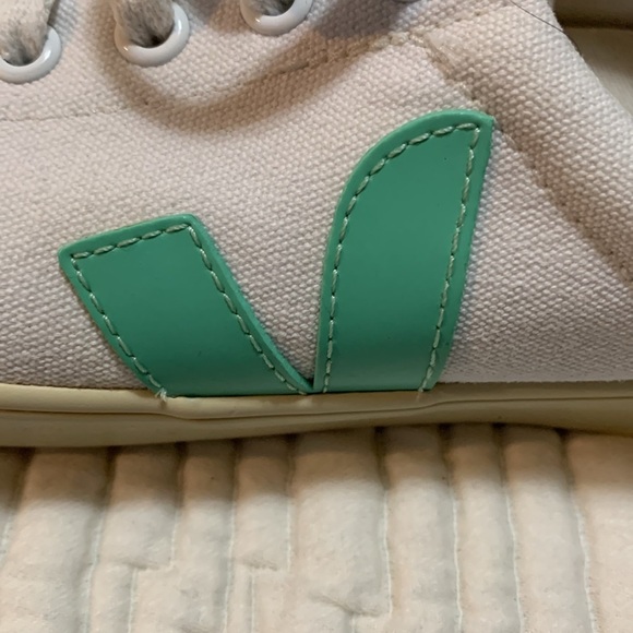 Anthropologie Veja Esplar SE White and Green Sneakers - Picture 5 of 16